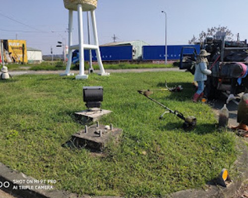 台南果園除草, 台南庭院除草, 台南景觀設計, 台南市容美化, 台南道路景觀設計, 台南除草整地, 台南除草一分地多少錢？, 
							台南除草專家, 台南除草一坪多少錢?, 台南除草價格, 台南代客除草價格, 台南除草公司, 台南除草工人, 台南割草推薦, 台南空地除草