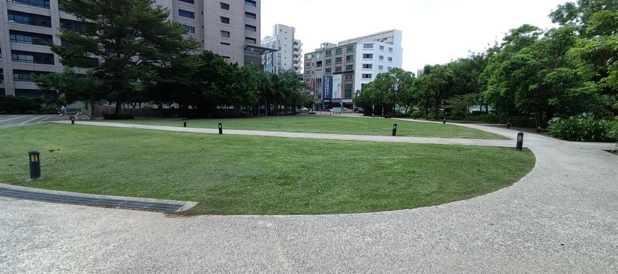 台南公園綠地整理作業, 台南風災倒樹運棄, 台南南區園藝造景, 台南南區園藝維護, 台南南區庭園景觀整理, 台南南區庭院綠化造景維護, 台南南區造景式景觀道路沿線植栽, 台南南區不定期樹木維護修剪, 
						台南南區草皮種植, 台南南區園藝維護, 台南南區割草, 台南南區修剪樹木, 台南南區排水施肥, 台南南區定期修剪, 台南南區樹木整型, 台南南區樹木美容, 台南南區樹木塑型, 台南南區園藝造景, 台南南區草皮定期維護工程, 
						台南南區樹木修剪價格, 台南南區樹木修剪, 台南南區庭園樹木整理, 台南南區樹木處理, 台南南區景觀維護, 台南南區園藝景觀設計