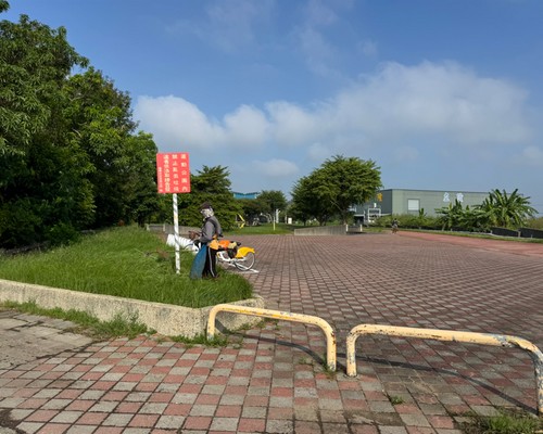 台南公園除草, 台南空地除草, 台南除草+清運, 台南樹木修剪, 台南割草, 台南庭園維護, 台南園藝景觀設計, 台南園藝造景, 台南園藝維護, 台南庭園景觀整理, 台南庭院綠化造景維護, 台南造景式景觀道路沿線植栽, 台南不定期樹木維護修剪, 
						台南草皮種植, 台南園藝維護, 台南割草, 台南修剪樹木, 台南排水施肥, 台南定期修剪, 台南樹木整型, 台南樹木美容, 台南樹木塑型, 台南園藝造景, 台南草皮定期維護工程, 
						台南樹木修剪價格, 台南樹木修剪, 台南庭園樹木整理, 台南樹木處理, 台南景觀維護, 台南園藝景觀設計