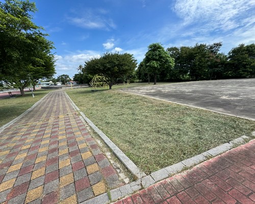 台南空地除草, 台南除草+清運, 台南樹木修剪, 台南割草, 台南庭園維護, 台南園藝景觀設計, 台南園藝造景, 台南園藝維護, 台南庭園景觀整理, 台南庭院綠化造景維護, 台南造景式景觀道路沿線植栽, 台南不定期樹木維護修剪, 
						台南草皮種植, 台南園藝維護, 台南割草, 台南修剪樹木, 台南排水施肥, 台南定期修剪, 台南樹木整型, 台南樹木美容, 台南樹木塑型, 台南園藝造景, 台南草皮定期維護工程, 
						台南樹木修剪價格, 台南樹木修剪, 台南庭園樹木整理, 台南樹木處理, 台南景觀維護, 台南園藝景觀設計